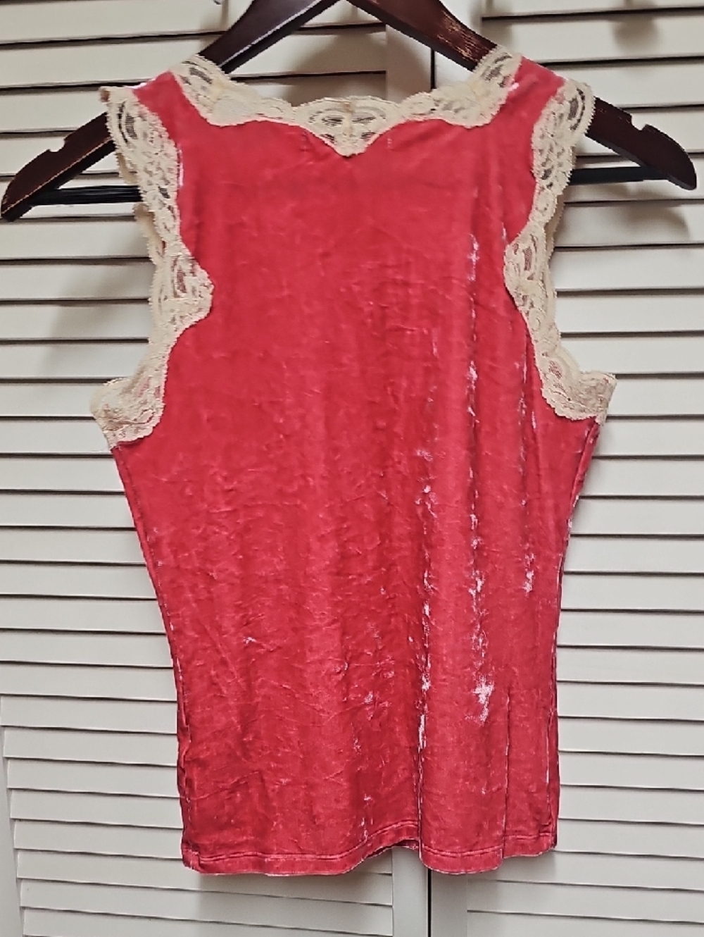 EUC Crushed Velvet Banana Republic Pink Lace-Trim Tank Sz S - Picture 6 of 9